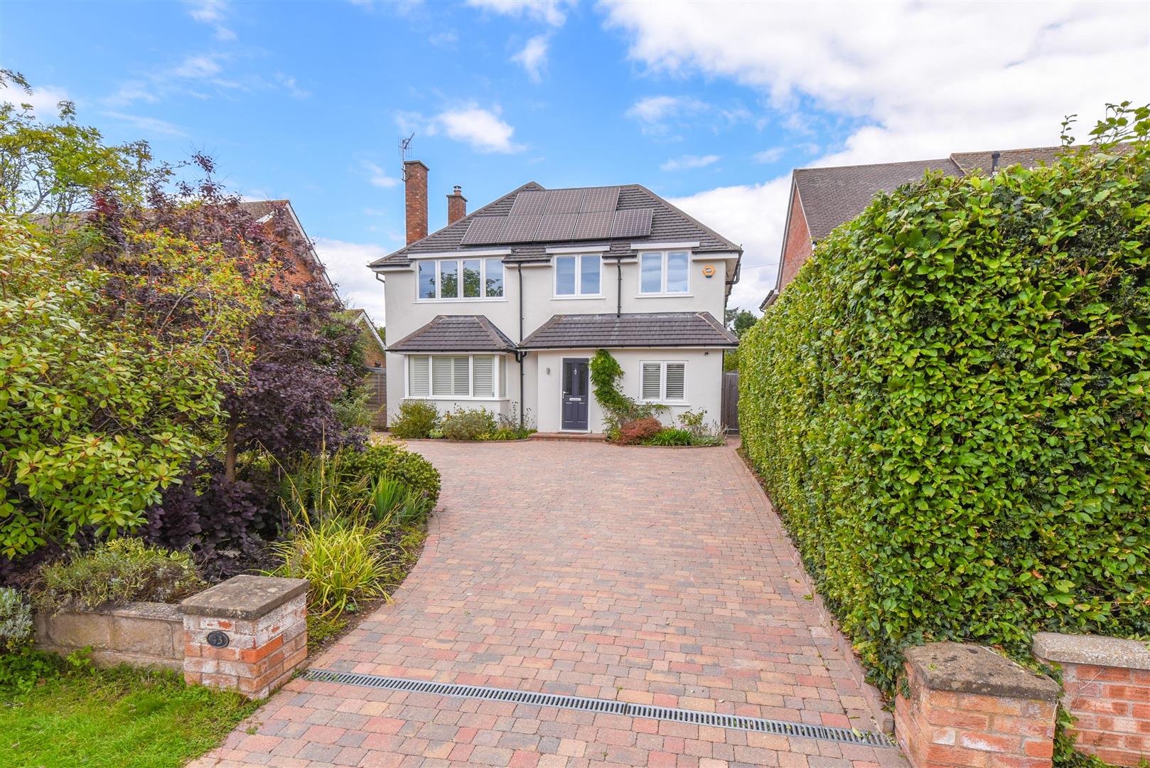 Property for Sale in StratforduponAvon Edwards Estate Agents